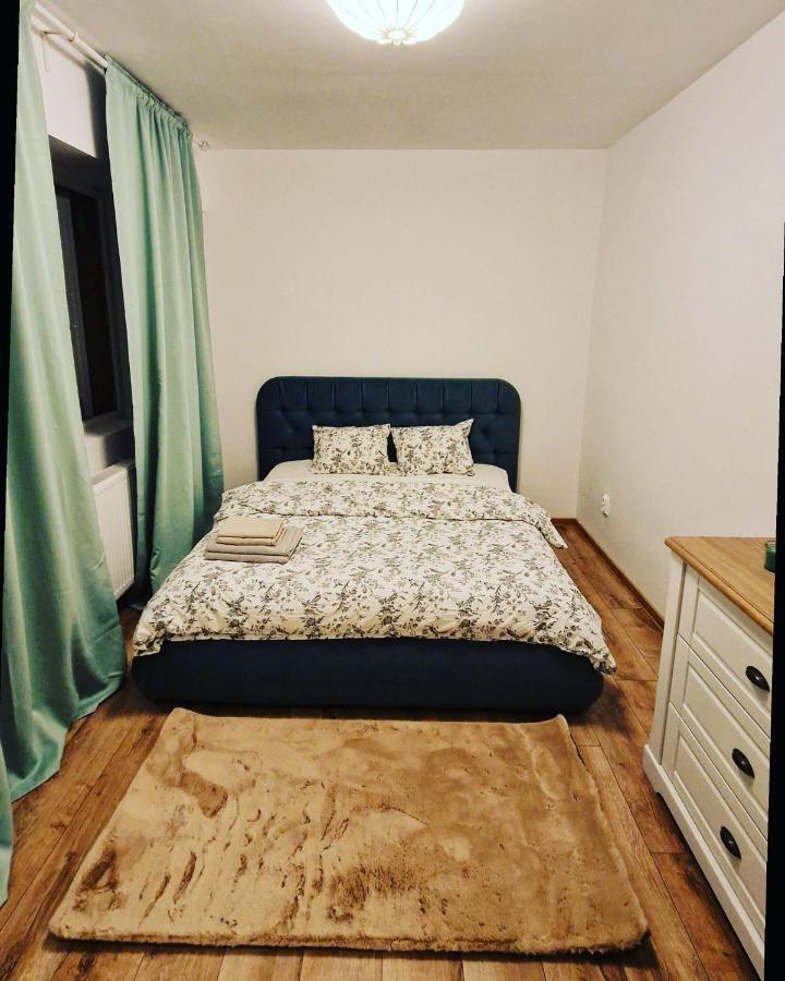 Lux & Confort - Apartament 3 Camere Bukarest Eksteriør billede